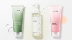 アヌアのクレンジングオイルとフォーム2種を整列させたブランド内比較イメージ